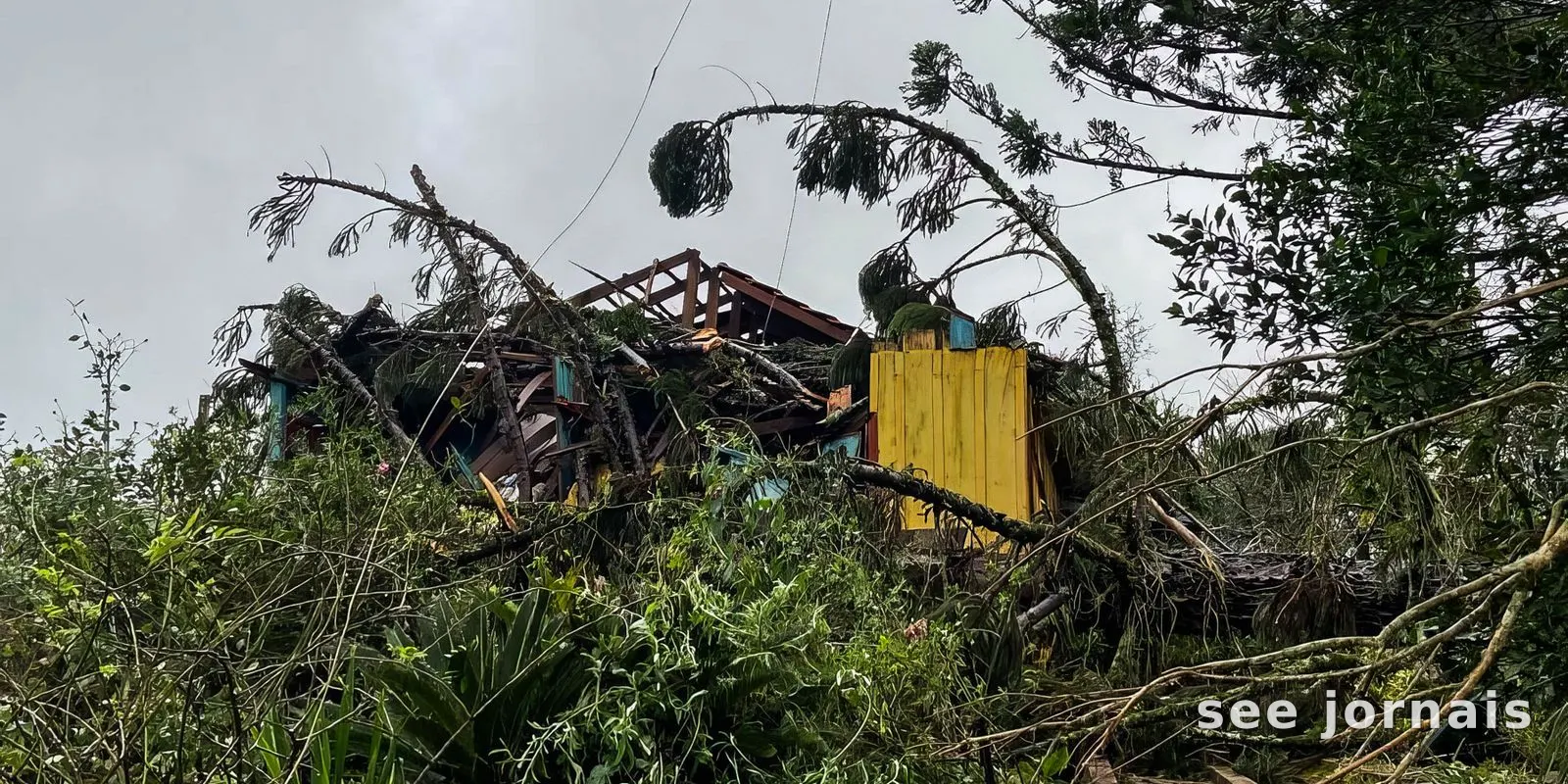 Alerta vermelho aponta tempestade e vento forte no sul de Santa Catarina