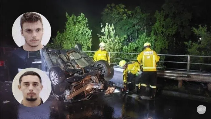 Acidente entre dois carros mata dois jovens de 18 anos em Blumenau