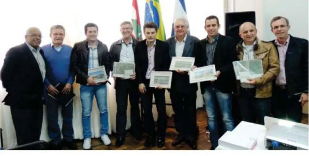 Ammvi entrega relatório técnico de planos diretores de oito municípios