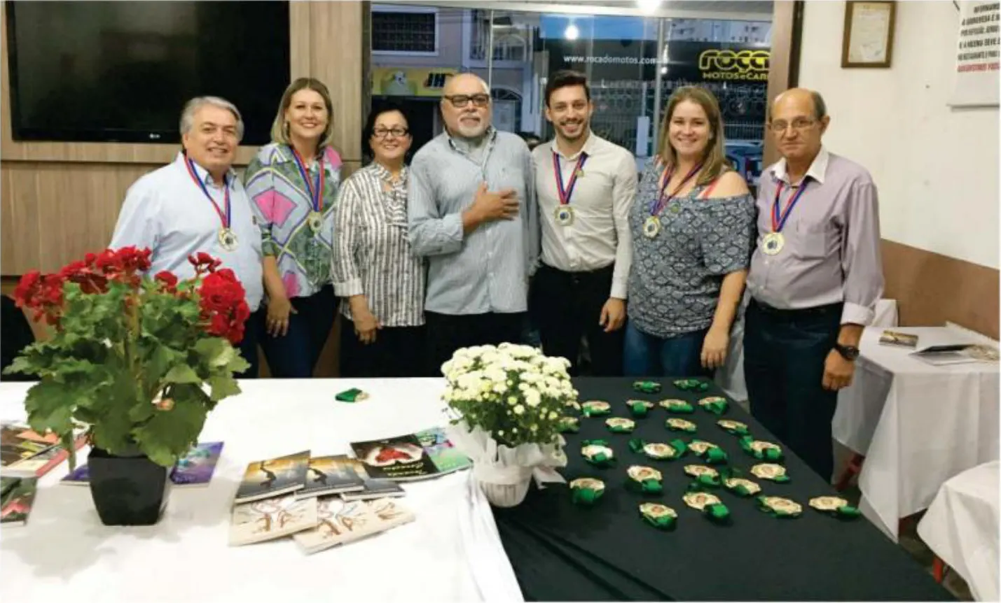 Escritores da Academia de Artes e Letras de Apiúna são homenageados em São José/SC