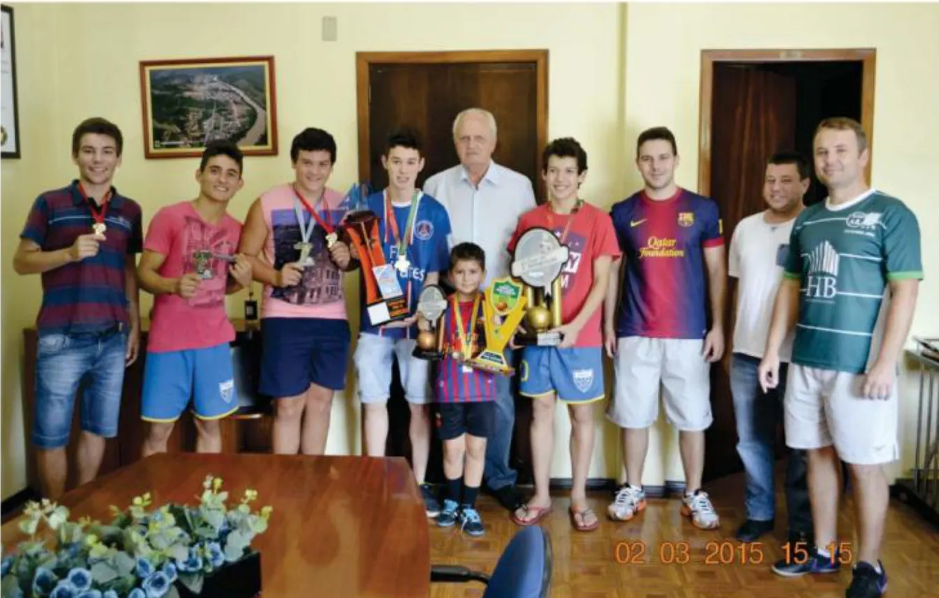 Prefeito recebe Campeões