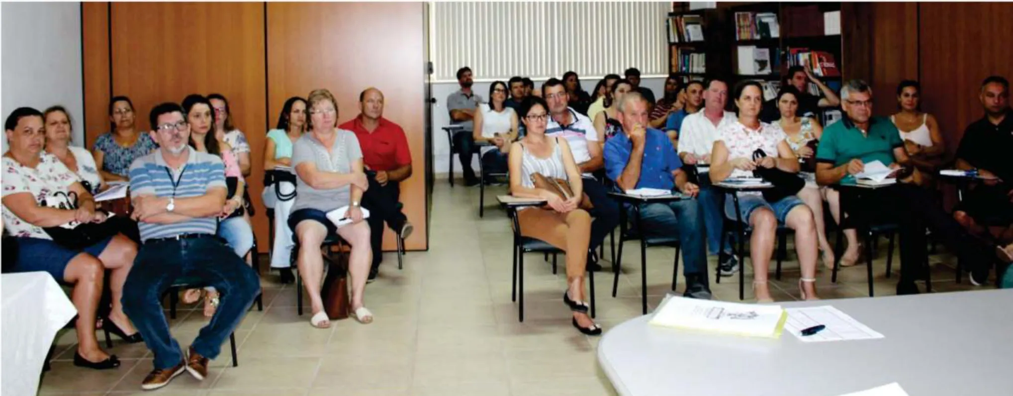 Reunião com diretores planeja início do ano letivo na Regional de Ibirama