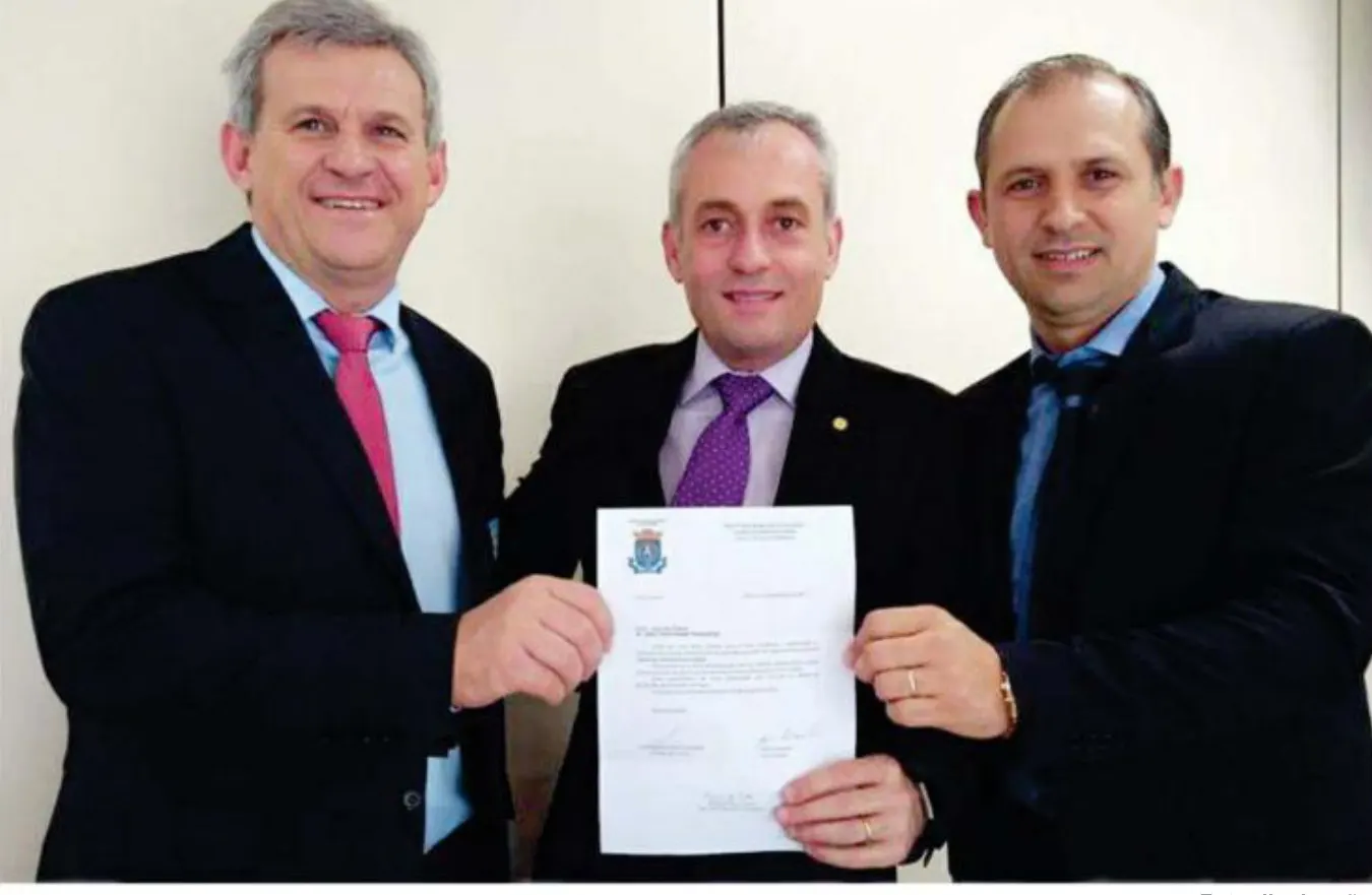 Em Brasília, prefeito Lairton cobra apoio