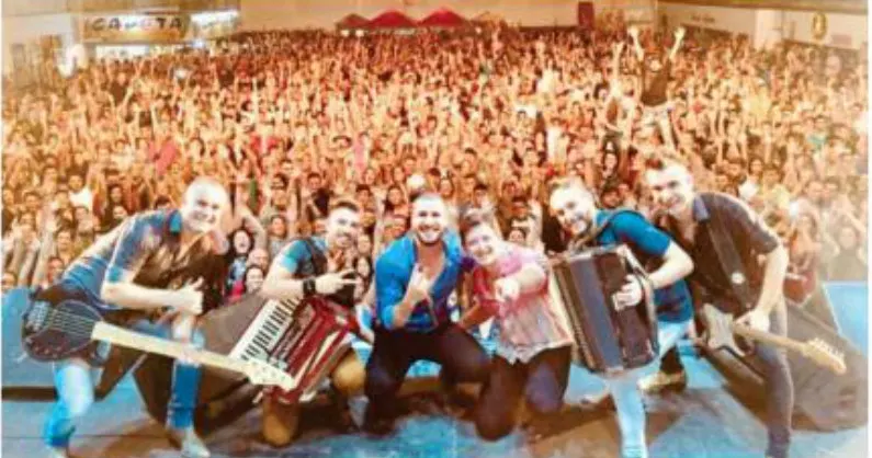 Festa de 81 anos de Rodeio é sucesso total