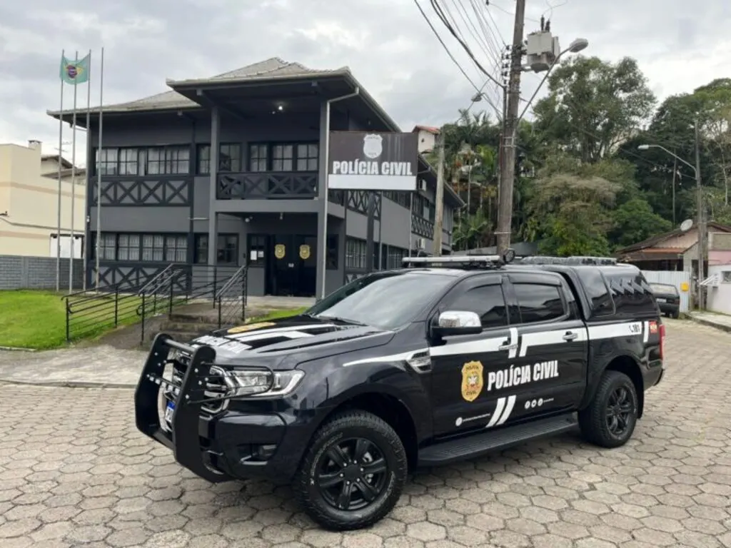 Polícia Civil deflagra operação contra estelionatários em Blumenau
