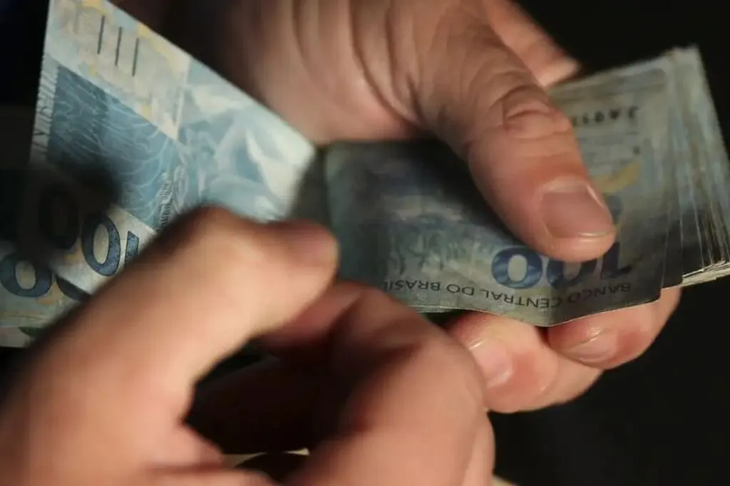 Desenrola Brasil: saiba como usar FGTS para pagar dívidas em atraso