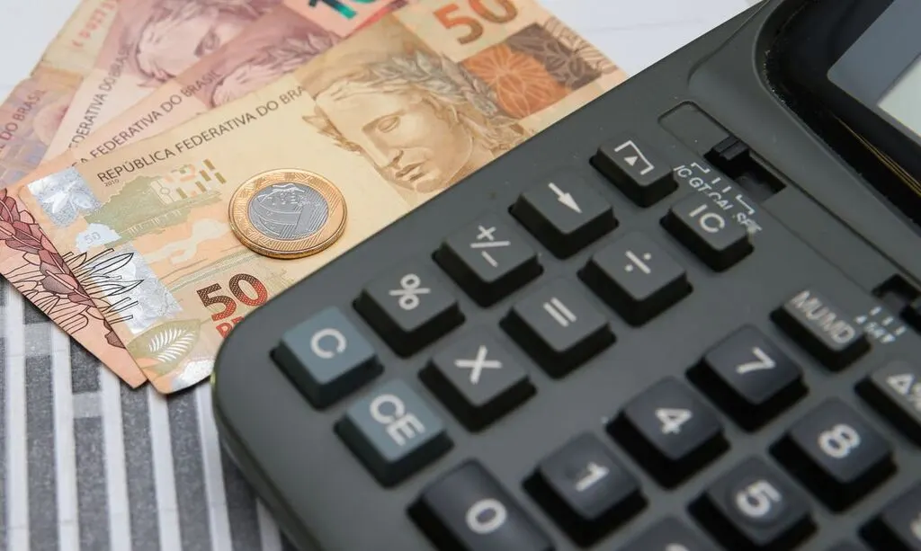 Mercado prevê inflação de 4,95% e crescimento de 2,19% para o PIB este ano