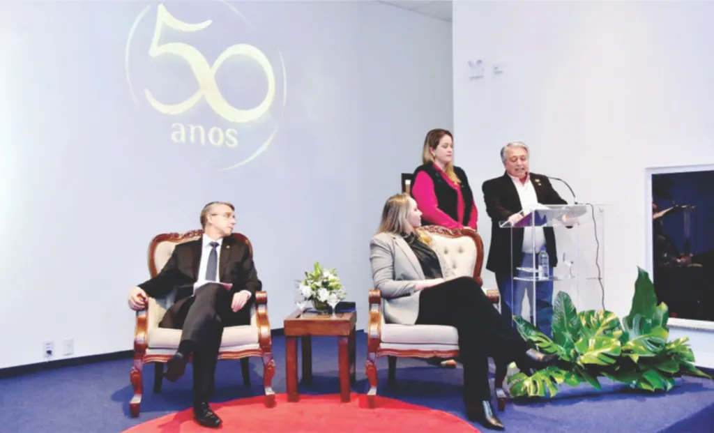Academia de Artes e Letras de Apiúna é destaque nos 50 anos da AMMVI