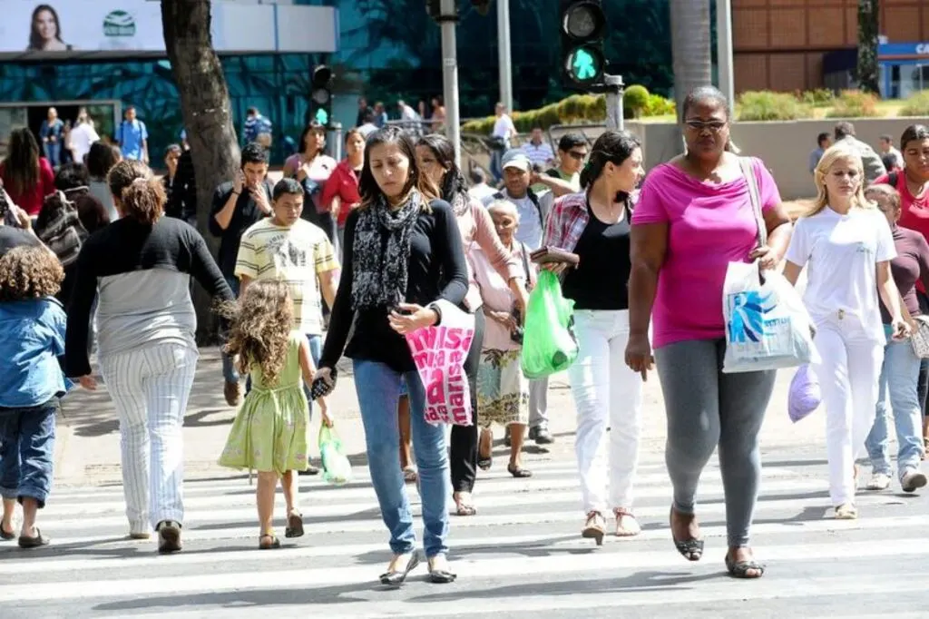 Desemprego cai para 5,1% em dezembro, o menor já registrado