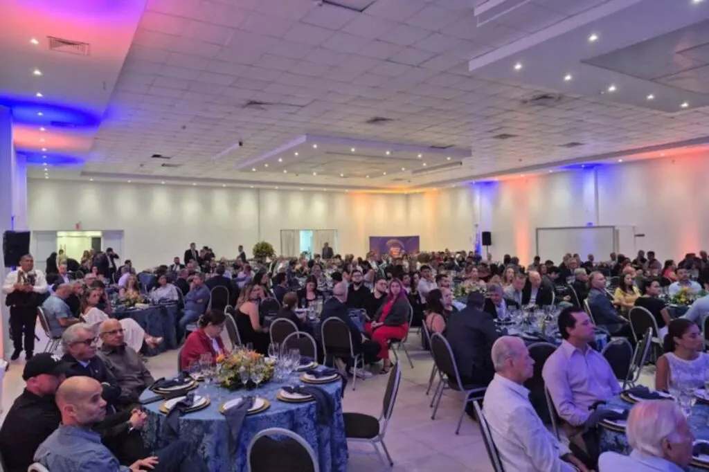 CREA-SC homenageou profissionais, empresas e cooperativas com a Medalha do Mérito Catarinense 2025