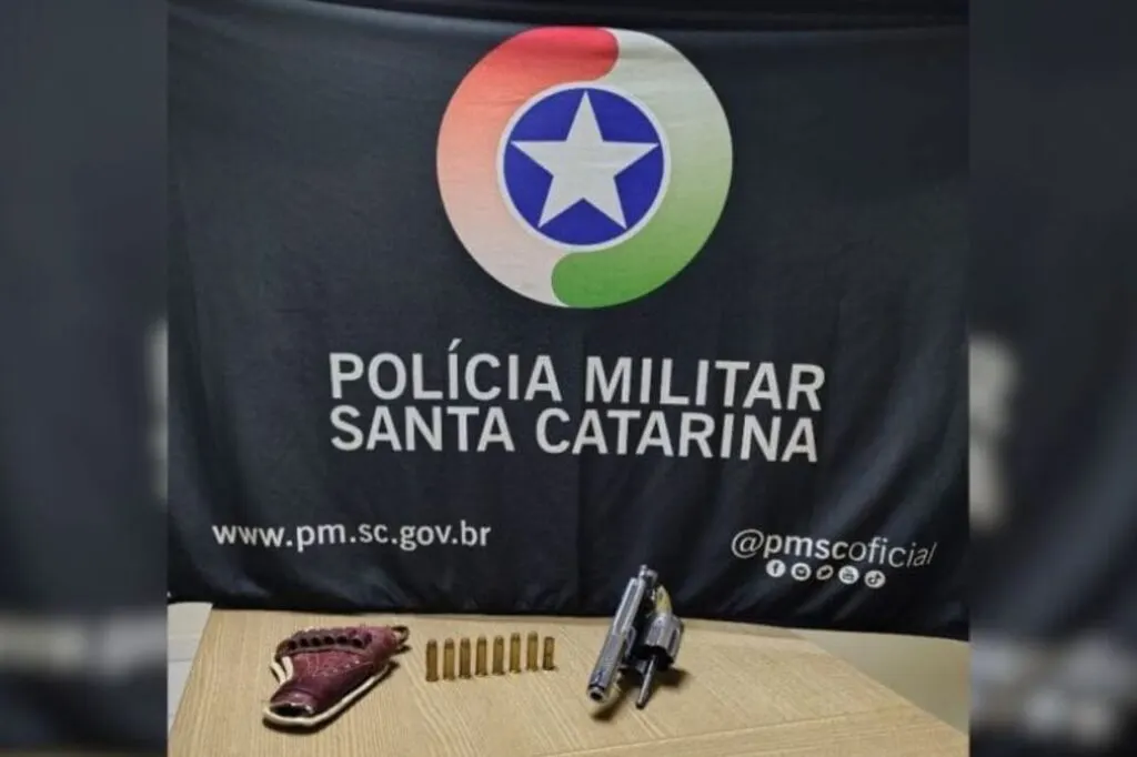 Ameaçada dentro de casa, mulher aciona botão do pânico e ex-companheiro é preso em Lages