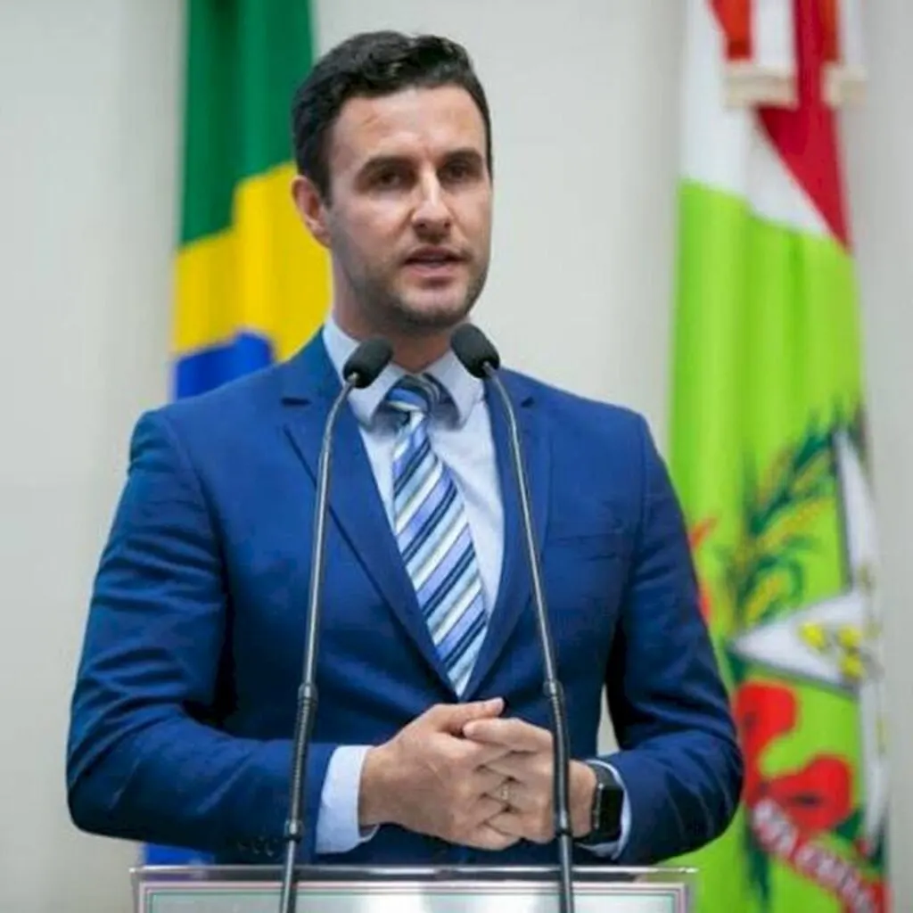 Maior transparência da relação dos vacinados contra o Covid-19