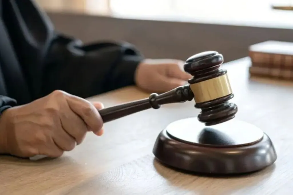Homem é condenado a mais de 50 anos por feminicídio e estupro em Santa Catarina