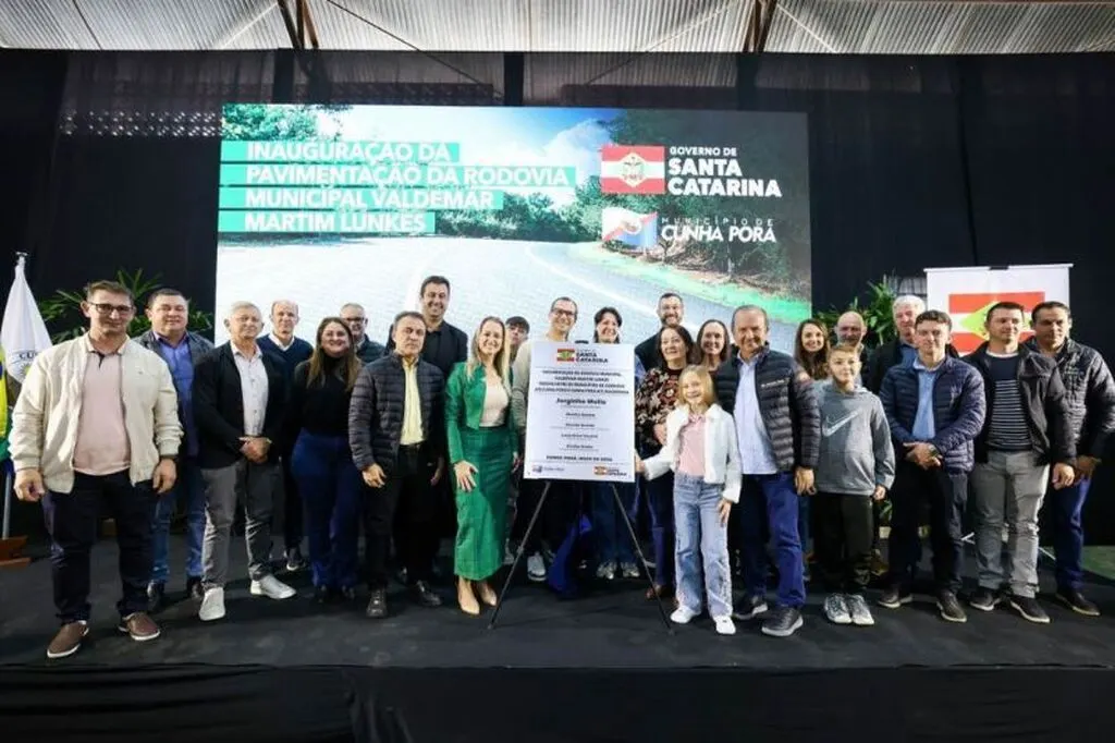 Governador Jorginho Mello inaugura rodovia entre Cunha Porã, Iraceminha e Cunhataí