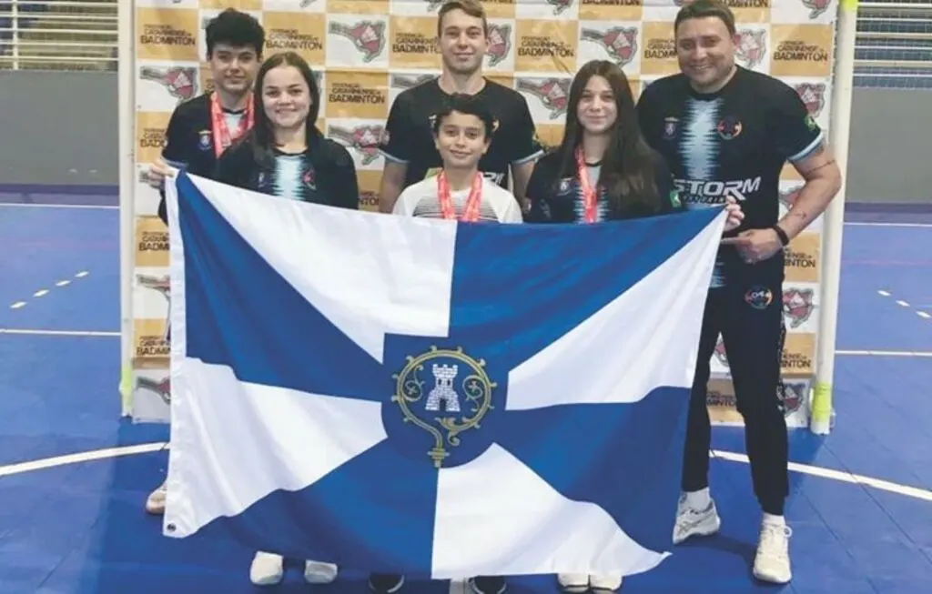 Ascurra conquista vaga para o campeonato nacional de badminton 2023