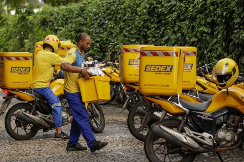 Caixa criará fundo imobiliário para levantar recursos para os Correios e minimizar déficit financeiro da estatal