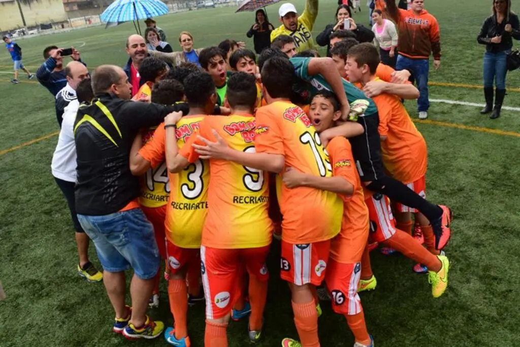 Colégio Recriarte conquista tetracampeonato do Bom de Bola