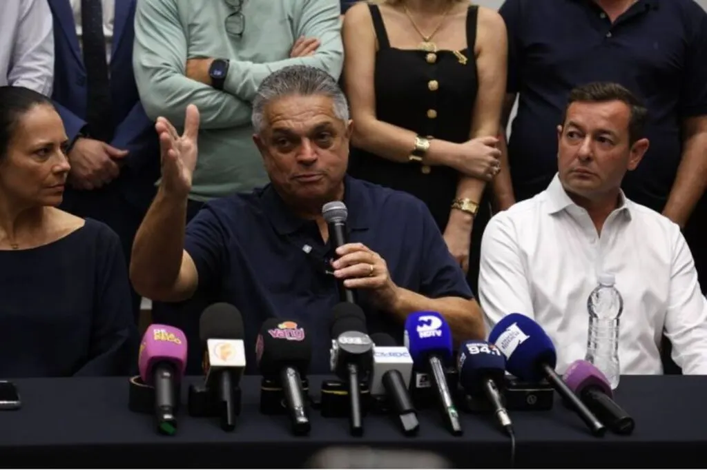 Em coletiva, João Rodrigues reafirma pré-candidatura ao governo de SC com apoio do PSD