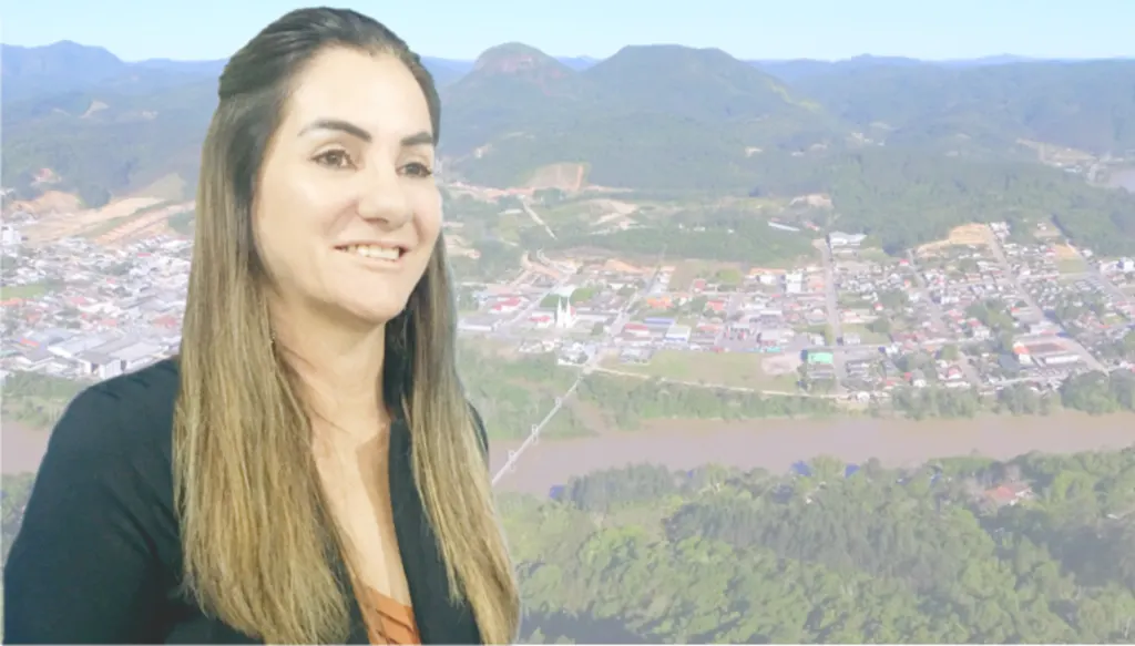 ENTREVISTA EXCLUSIVA com a primeira mulher a presidir o Legislativo apiunense