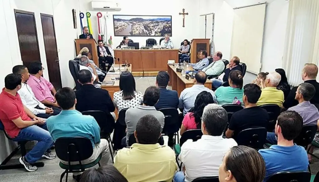 Legislativo em pé de guerra