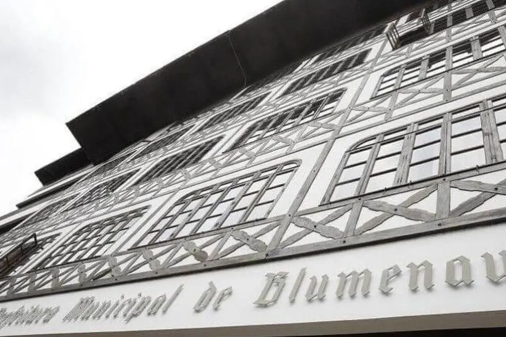 Prefeitura de Blumenau quer renegociar “dívida da dívida” previdenciária