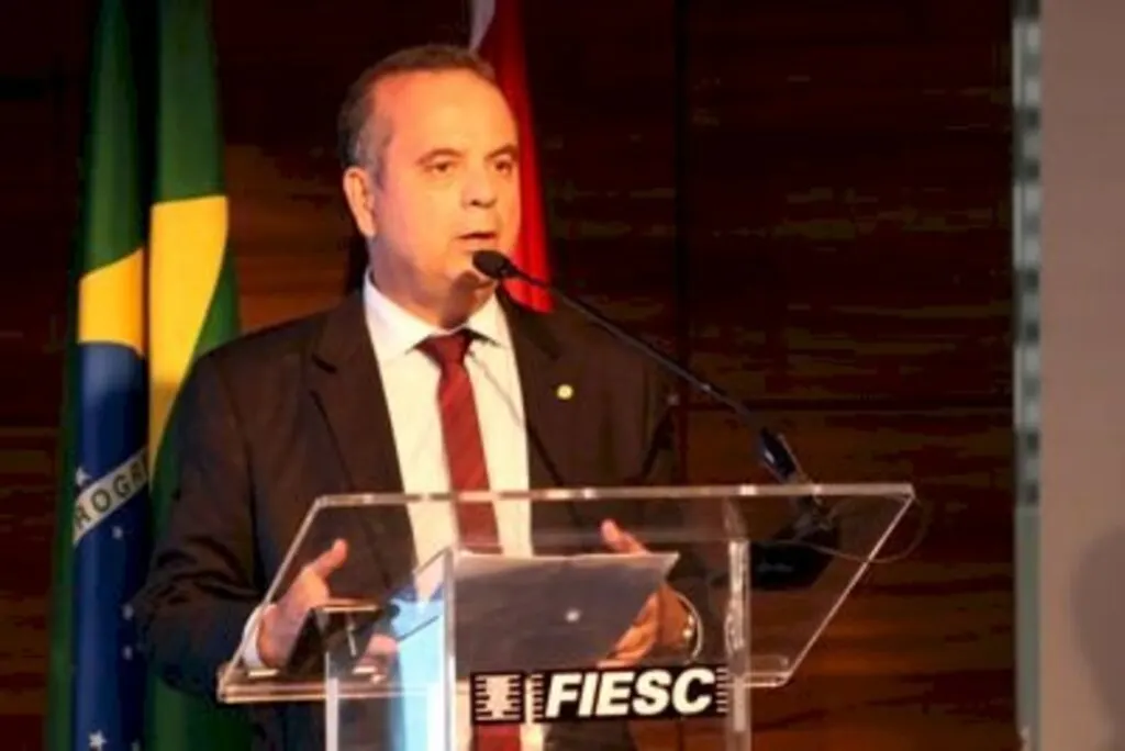 Em Santa Catarina, Rogério Marinho defende contrato verde e amarelo