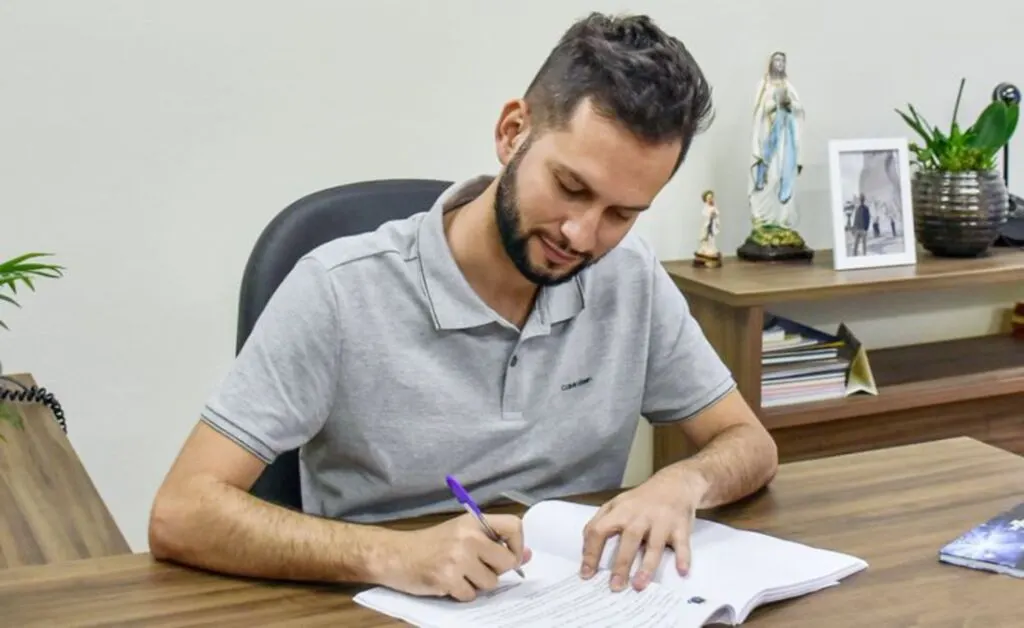 Novo piso salarial para os professores municipais de Ascurra vai à Câmara de Vereadores