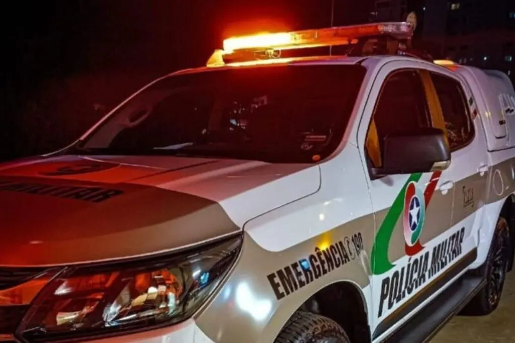 Policial confunde réplica com arma real e mata homem em Concórdia