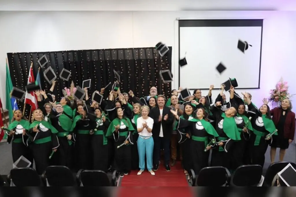 Blumenau forma 40 técnicos de saúde para qualificar atendimento à população