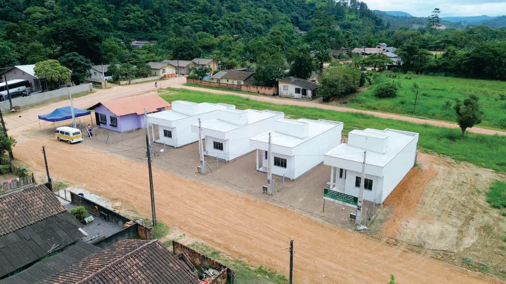 Ascurra entrega 5 novas casas para vítimas das enxurradas de 2023