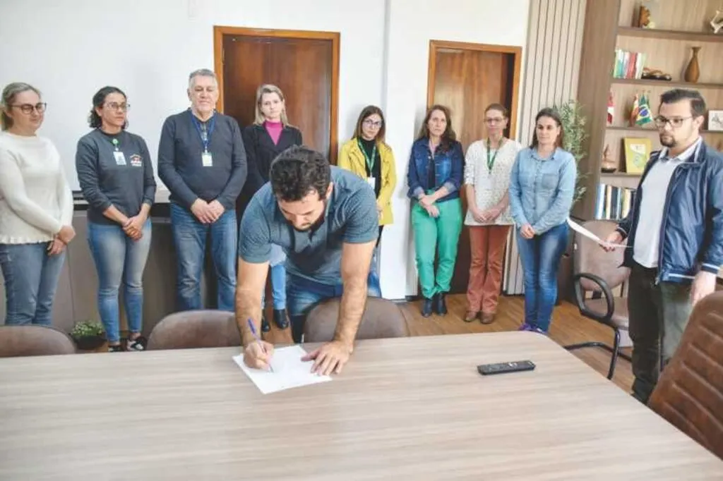 CMDCA de Apiúna firma parcerias para celebrar o Mês da Primeira Infância