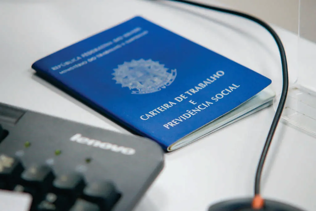 SC bate recorde de vagas de emprego anunciadas pelo Sine