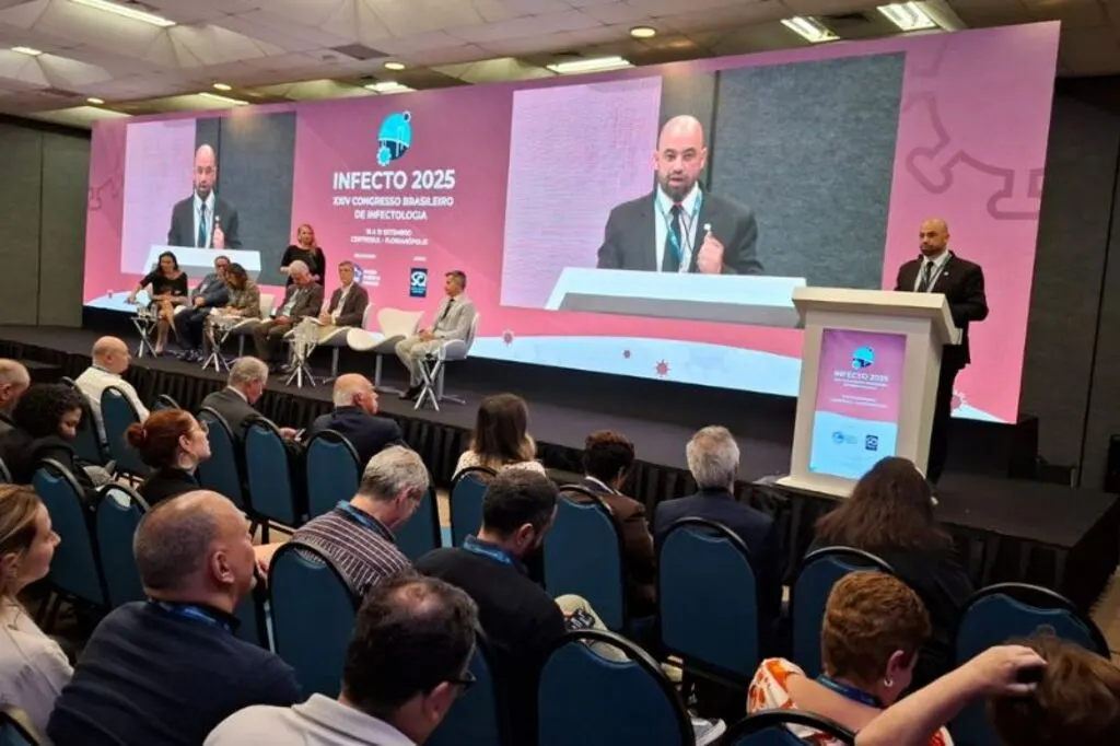 Florianópolis recebe 24º Congresso Brasileiro de Infectologia com participação de profissionais da saúde pública de SC